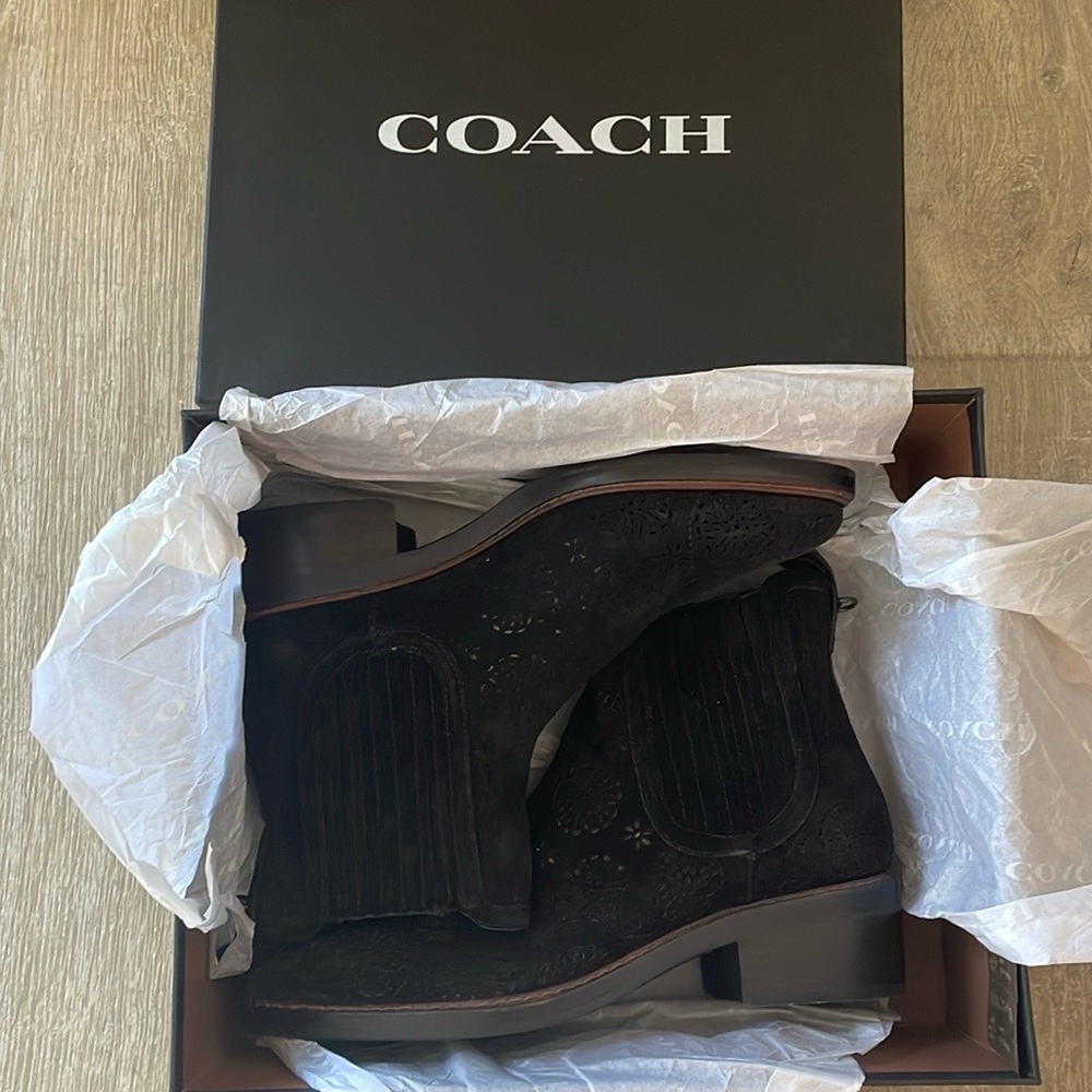 COACH Bowery Chelsea Boot with Cut Out Tea Rose in Black Suede Leather S…